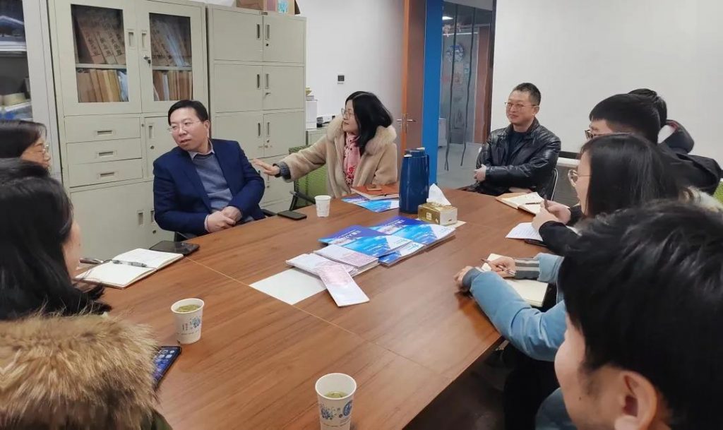 热烈欢迎西湖区人力社保局领导一行莅临三赢人力集团指导