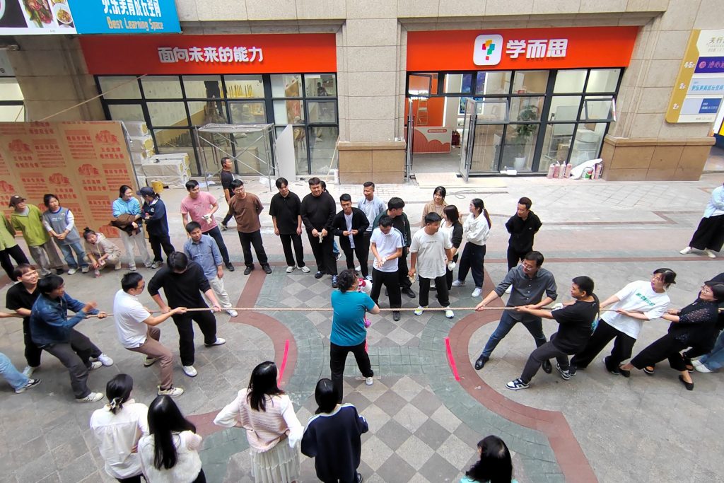 认真生活，快乐工作！丨三赢人力第三季度会议暨团建活动圆满举办！
