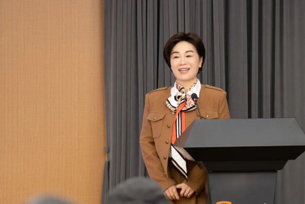 我司董事长王莉女士受邀参与杭州市妇联就业创业关怀进校园活动，并被聘请为杭州市女大学生就业创业导师