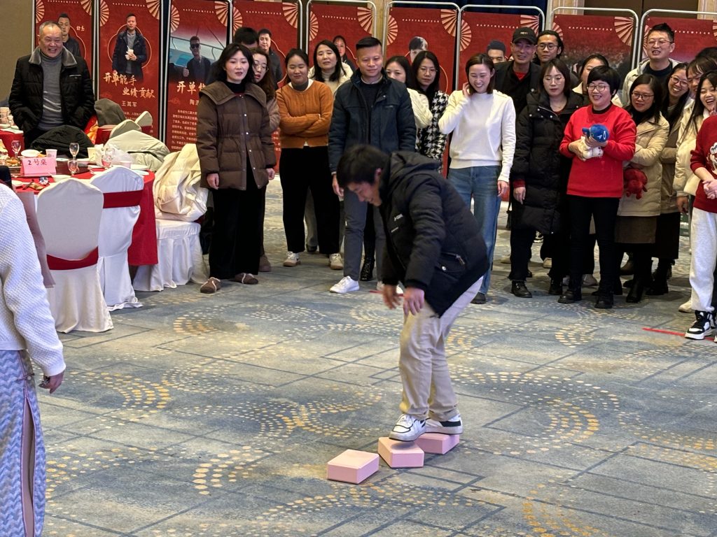 龙腾虎蹴，行稳致远！三赢人力2024年新春年会顺利举办！