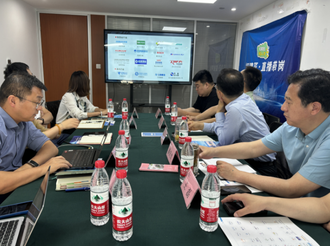 热烈欢迎江苏省高邮市人社局领导一行莅临我司！