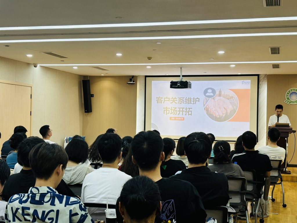 热爱一夏，“乒”出精彩—2024 年三赢人力第二季度会议及团建活动！