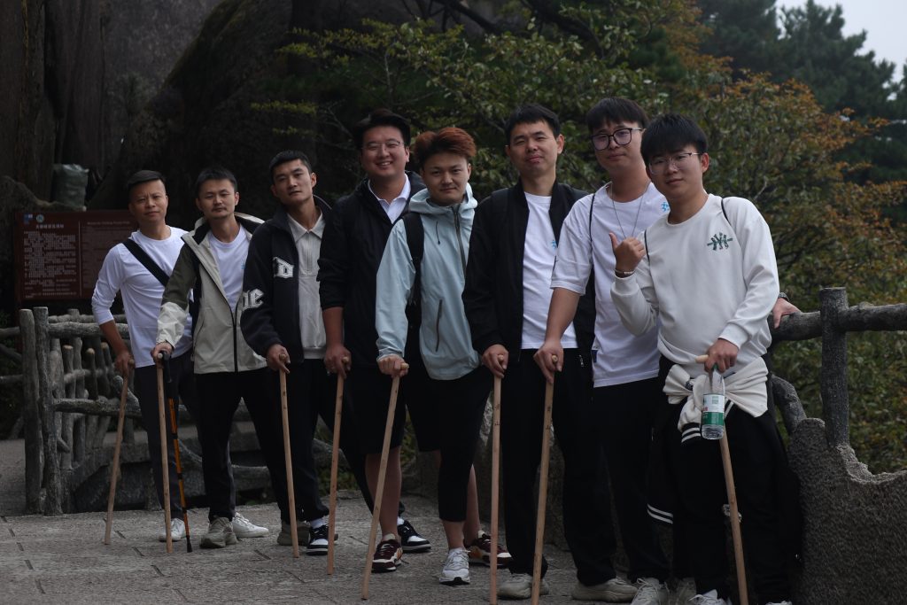 凝心聚力，勇攀高峰！丨三赢人力集团2024年第三季度会议及团建活动