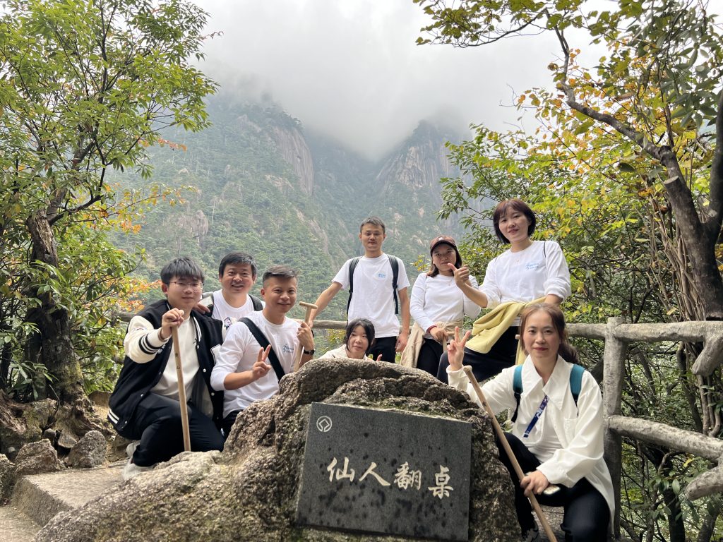 凝心聚力，勇攀高峰！丨三赢人力集团2024年第三季度会议及团建活动