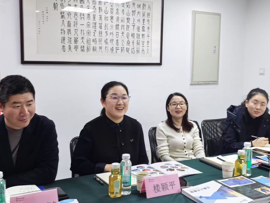 热烈欢迎西湖区楼区长一行莅临我司参观指导！